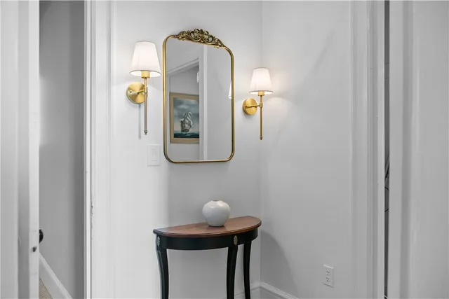 $2,995 | 434 Bellevue Avenue, Unit 3A, Newport, RI 02840