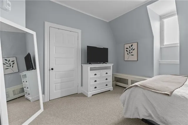 $2,995 | 434 Bellevue Avenue, Unit 3A, Newport, RI 02840