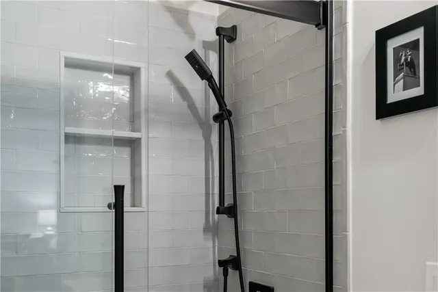 $2,995 | 434 Bellevue Avenue, Unit 3A, Newport, RI 02840