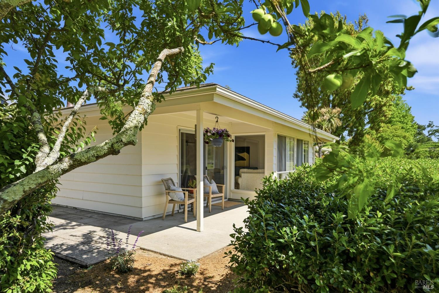 23 Valley Green Street Santa Rosa, CA 95409 - Photo 21 of 58