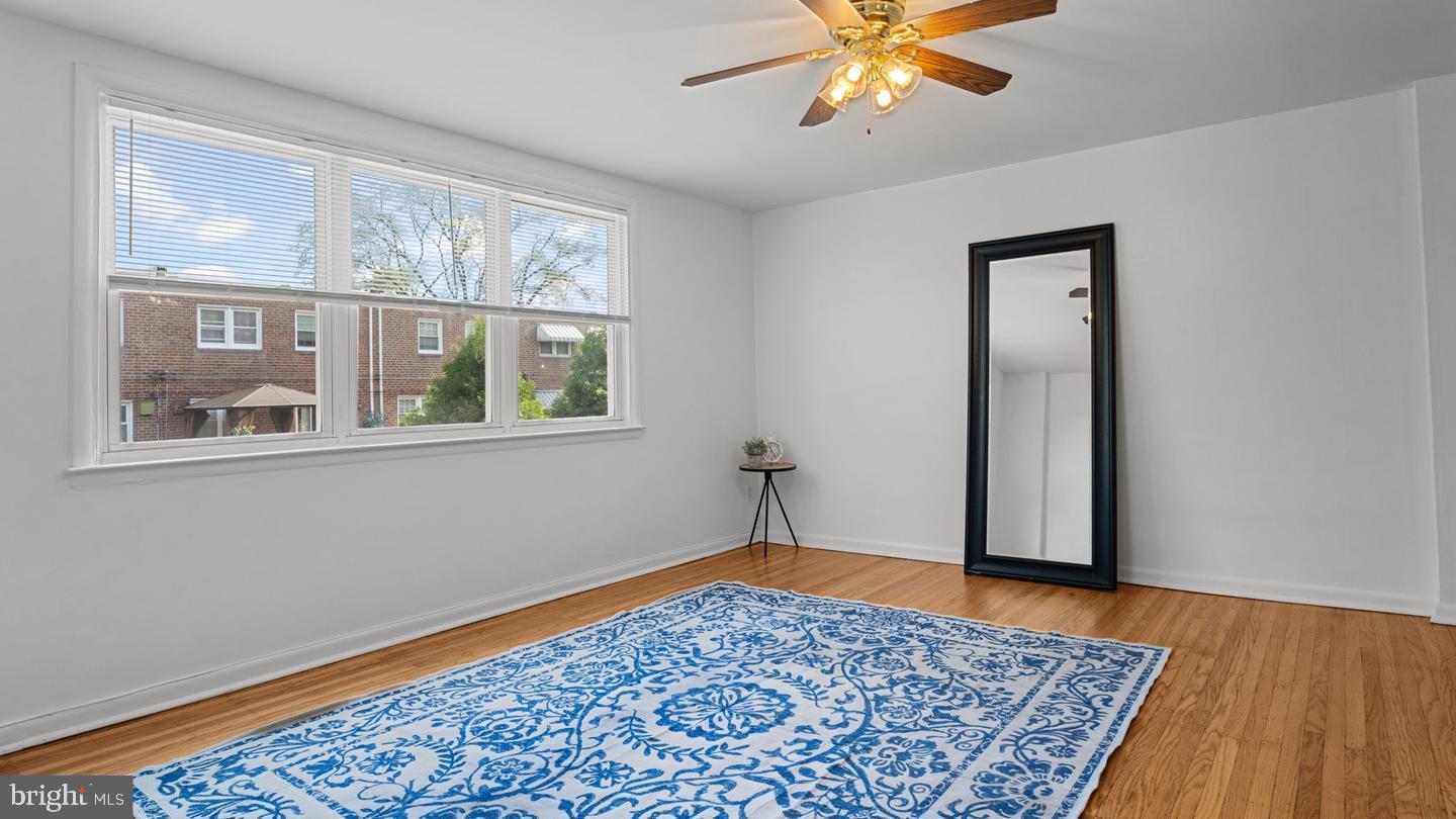 3045 Comly Road Philadelphia, PA 19154 - Photo 11 of 29 a very nice looking room with a window