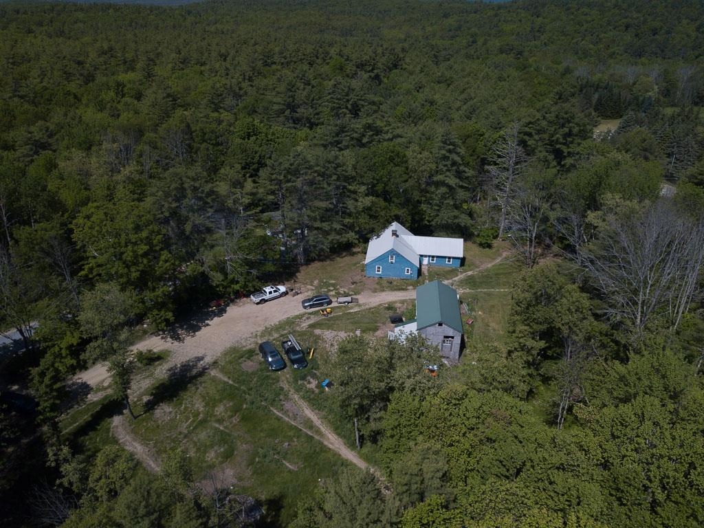 304 North Road Epsom, NH 03234 - Photo 2 of 40