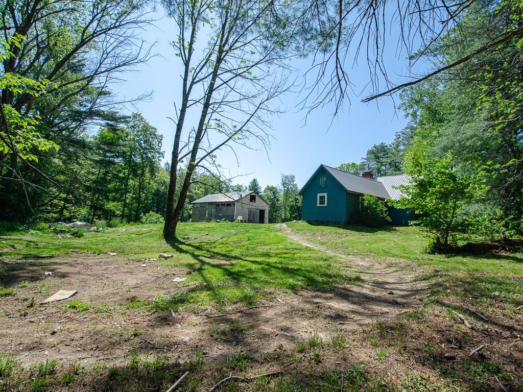 304 North Road Epsom, NH 03234 - Photo 33 of 40