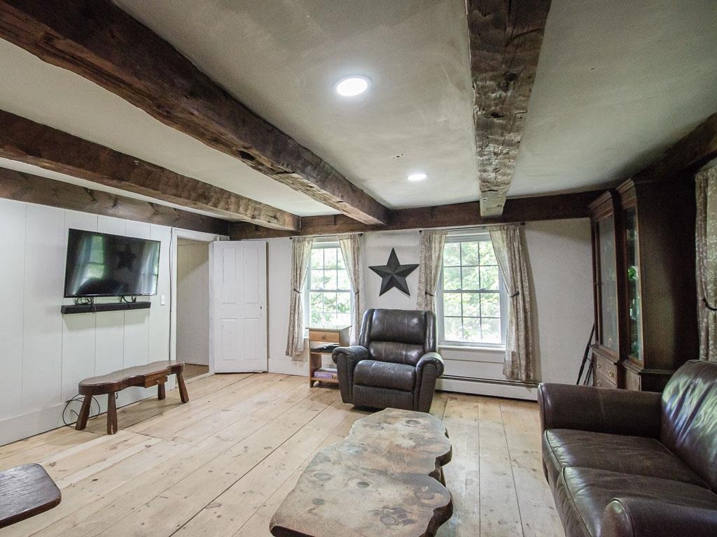 304 North Road Epsom, NH 03234 - Photo 8 of 40