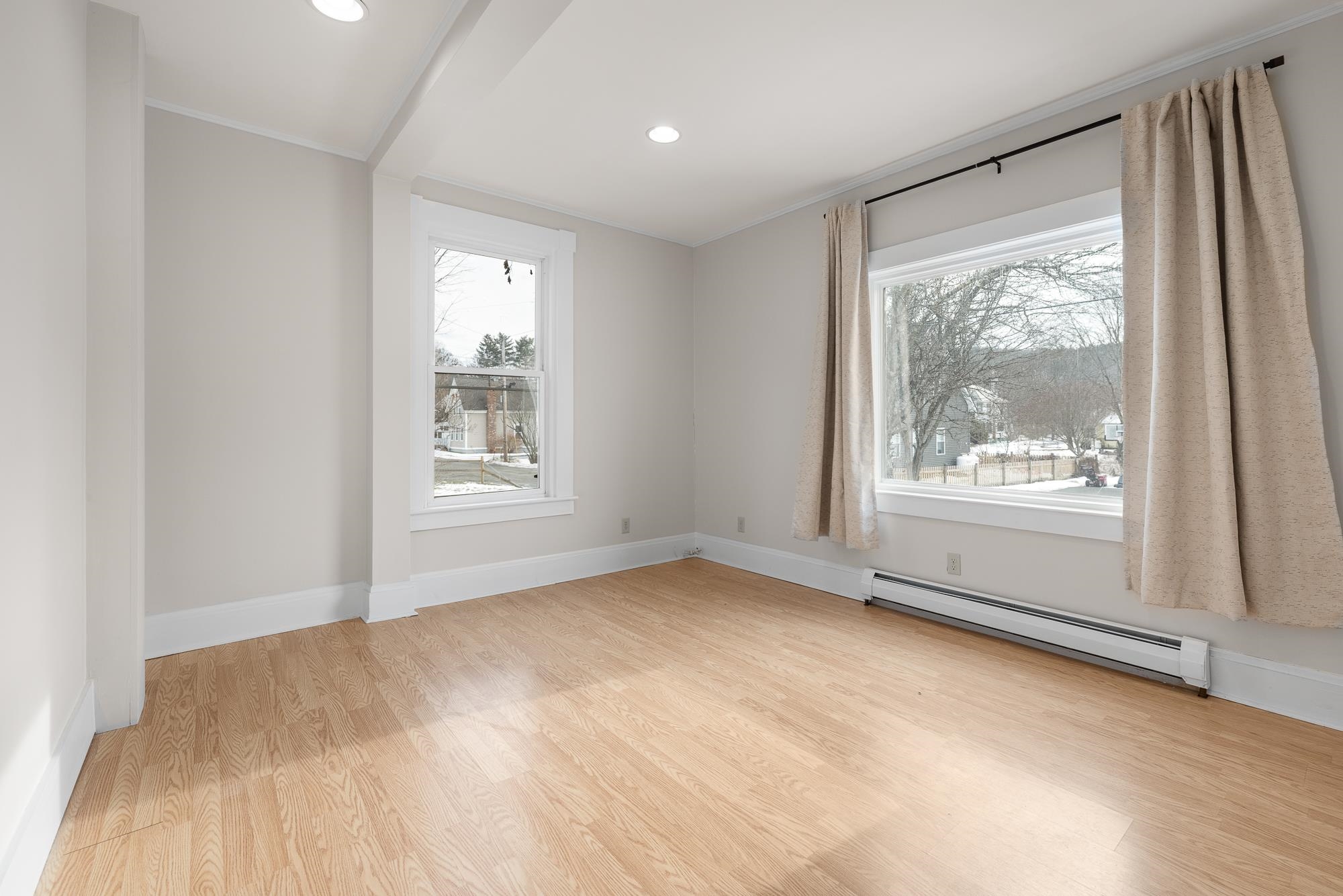 157 Summer Street Hartford, VT 05001 - Photo 12 of 52