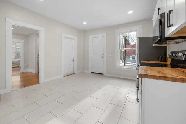 $530,000 | 157 Summer Street, Hartford, VT 05001