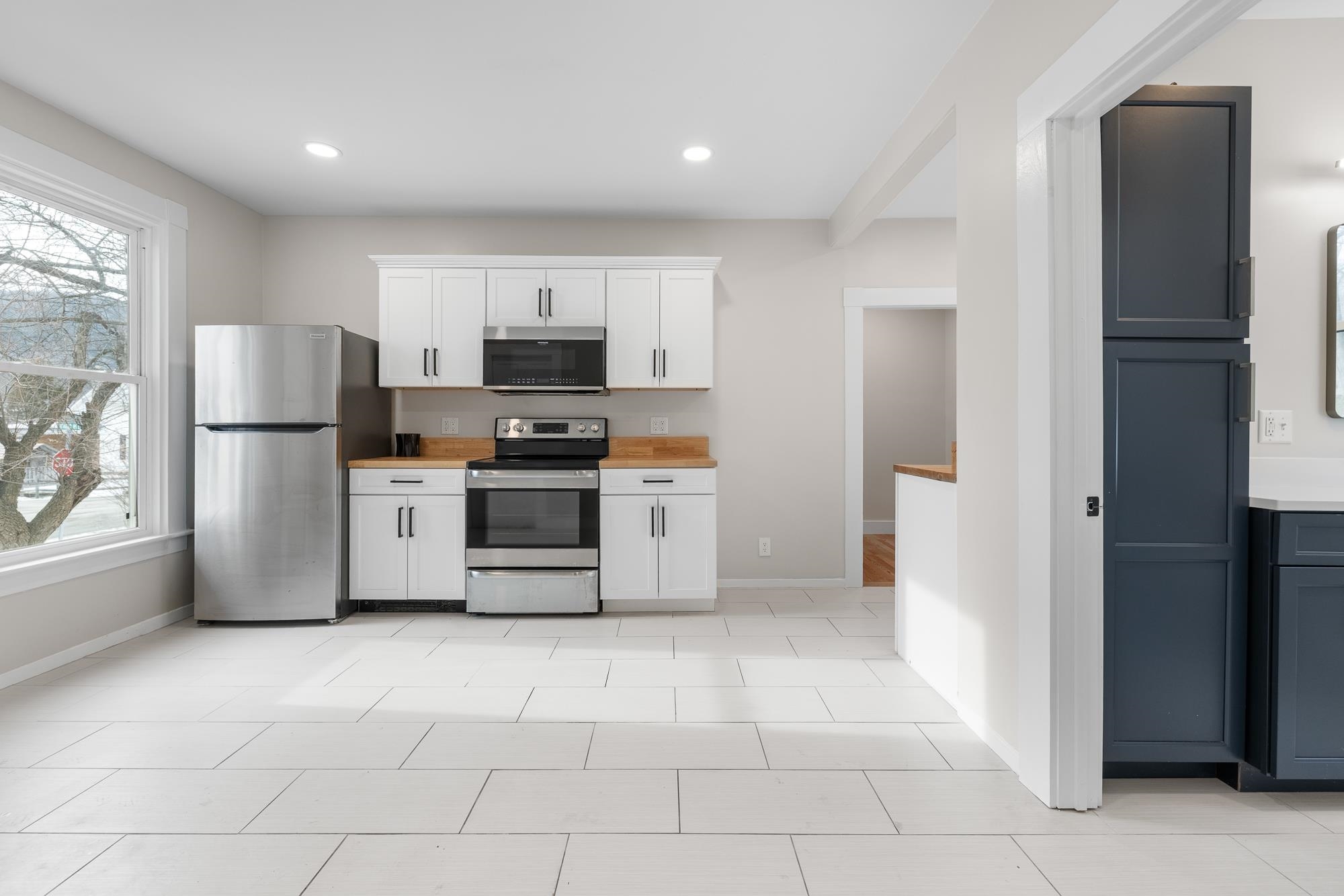 157 Summer Street Hartford, VT 05001 - Photo 16 of 52