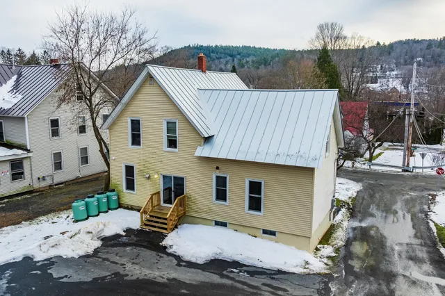 $530,000 | 157 Summer Street, Hartford, VT 05001