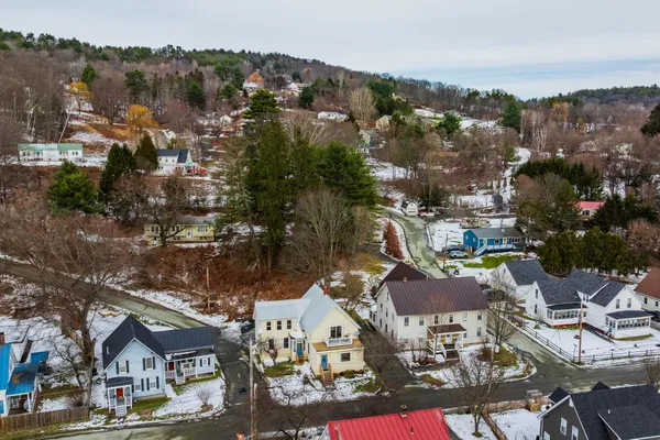 $530,000 | 157 Summer Street, Hartford, VT 05001