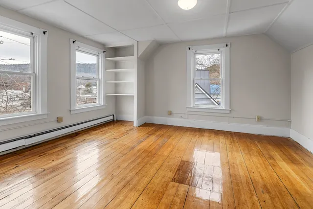 $530,000 | 157 Summer Street, Hartford, VT 05001