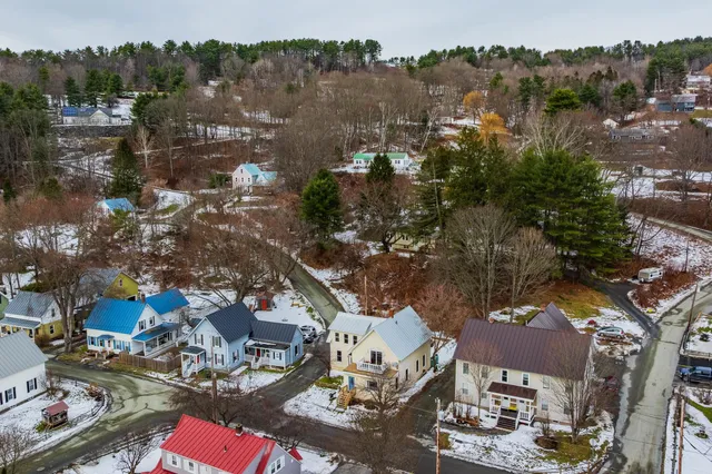 $530,000 | 157 Summer Street, Hartford, VT 05001