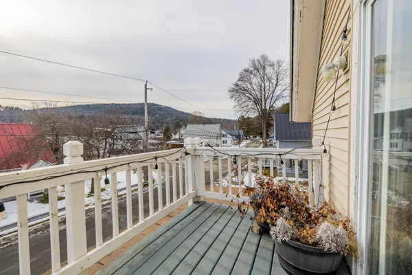 $530,000 | 157 Summer Street, Hartford, VT 05001