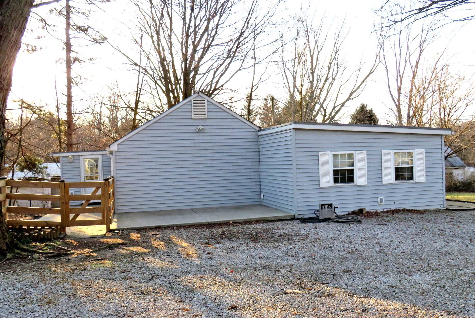 8035 Slough Road Northwest Carroll, OH 43112 - Photo 5 of 48 Left Side 2