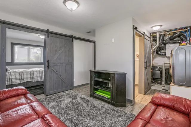 $389,900 | 37621 Hawthorne Avenue, North Branch, MN 55056