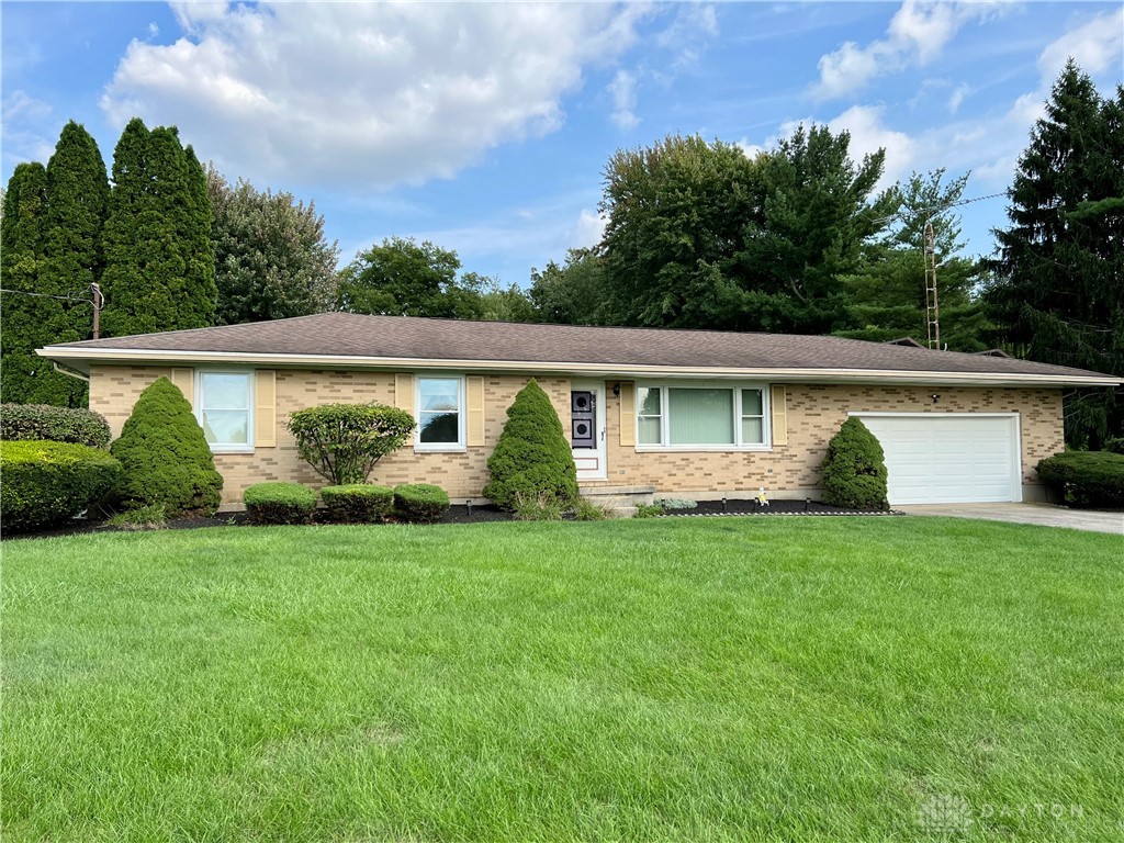 634 Victory Road Springfield, OH 45504 - Photo 1 of 42