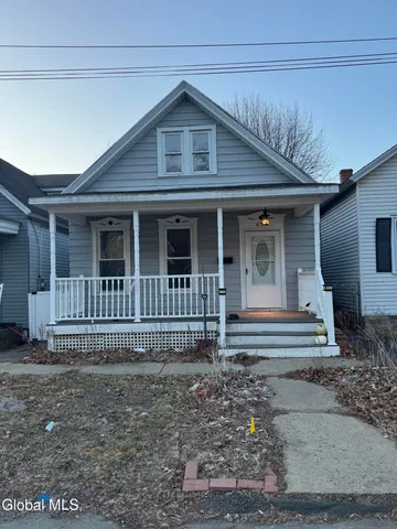 $185,000 | 477 9th Avenue, Troy, NY 12182