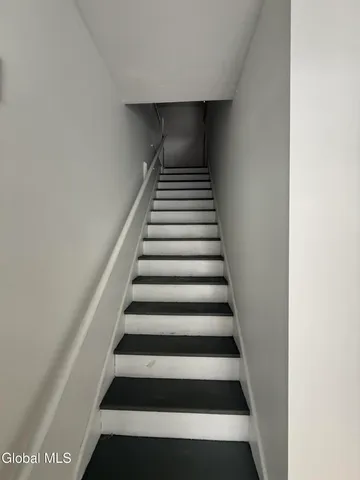 $185,000 | 477 9th Avenue, Troy, NY 12182