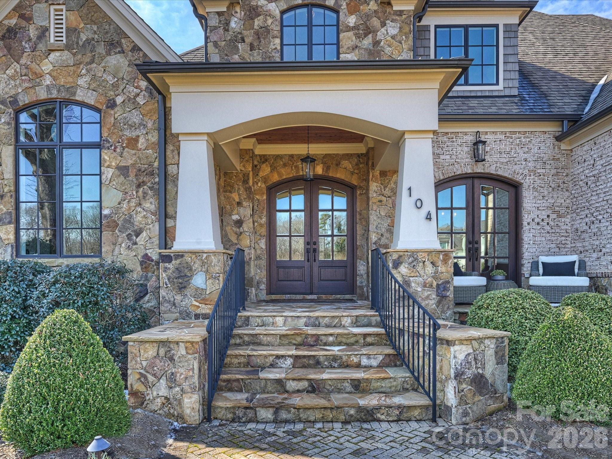 104 Crest Court Matthews, NC 28104 - Photo 2 of 48