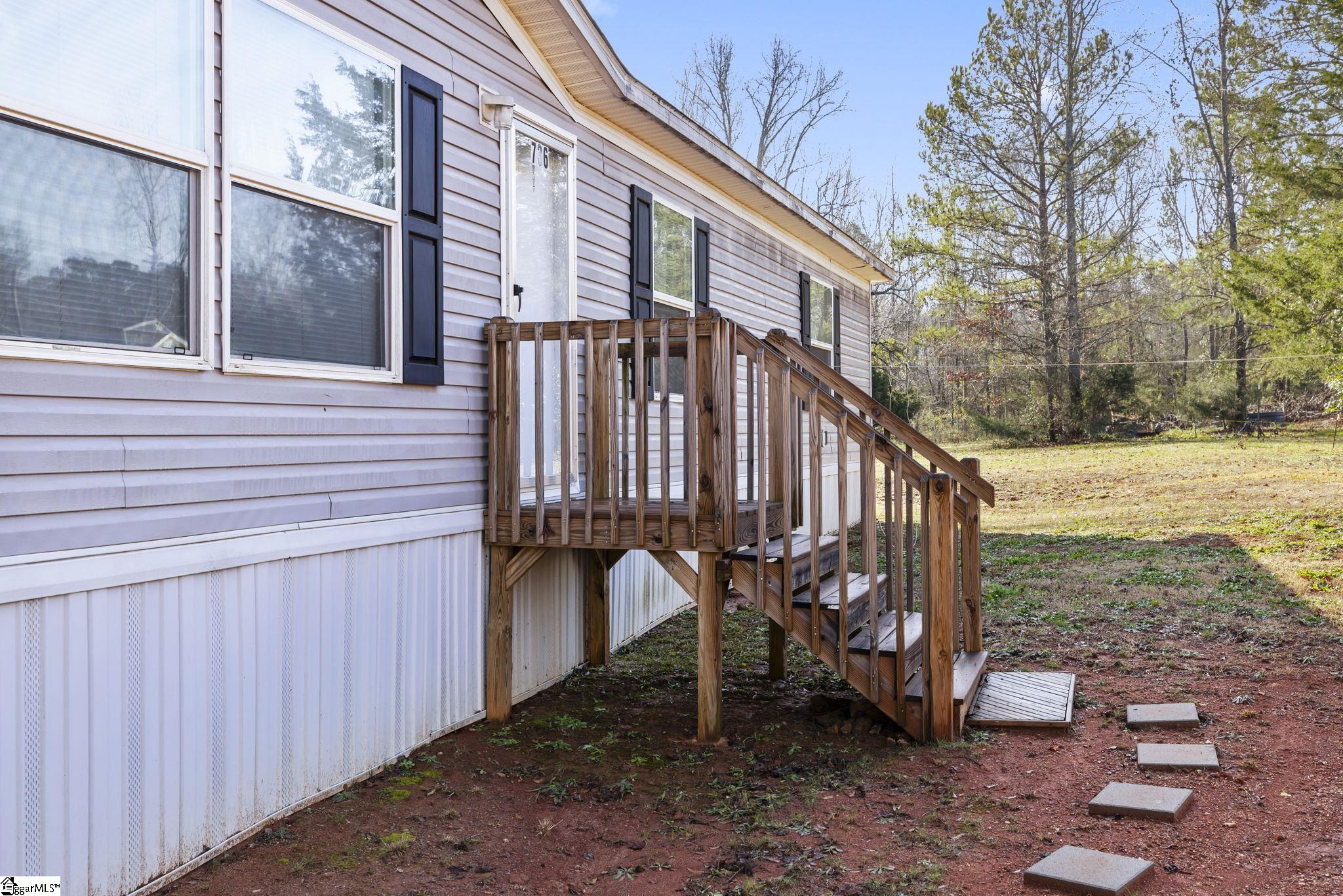 736 Fleming Mill Road Laurens, SC 29360 - Photo 3 of 33 Gallery Image 3