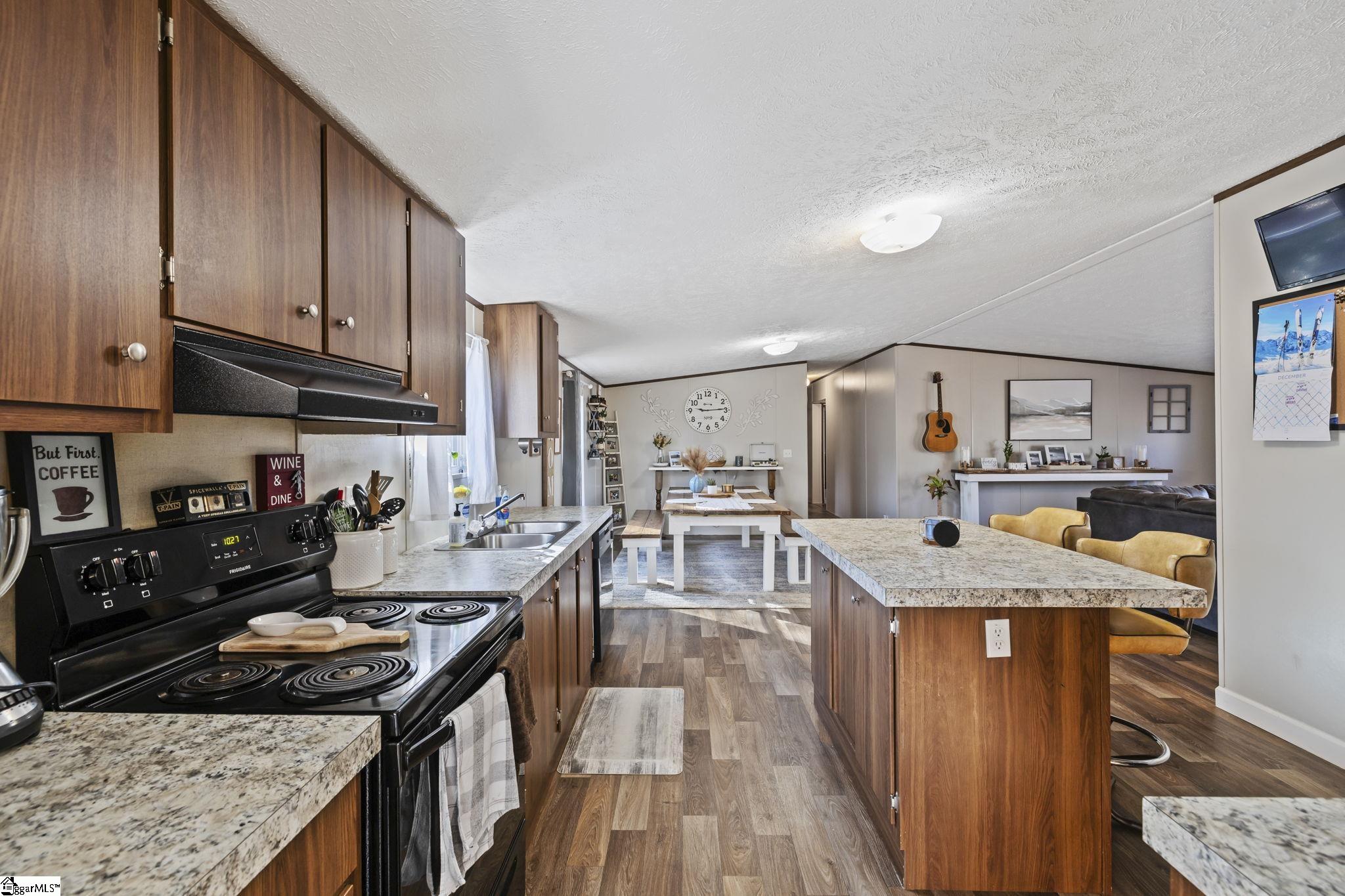 736 Fleming Mill Road Laurens, SC 29360 - Photo 8 of 33 Gallery Image 8