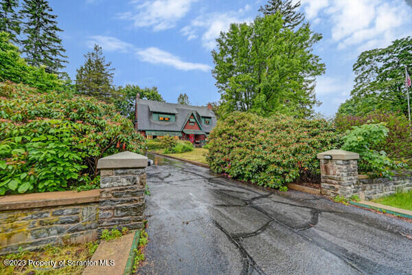 1316 State Rte 435 Moscow, PA 18444 - Photo 4 of 89 Gallery Image 4