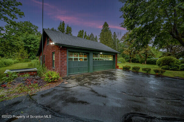 1316 State Rte 435 Moscow, PA 18444 - Photo 8 of 89 Gallery Image 8