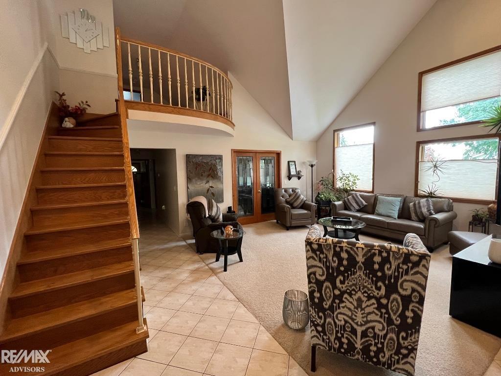 52220 Hayes Road Macomb, MI 48042 - Photo 7 of 35 50097270-6.JPG