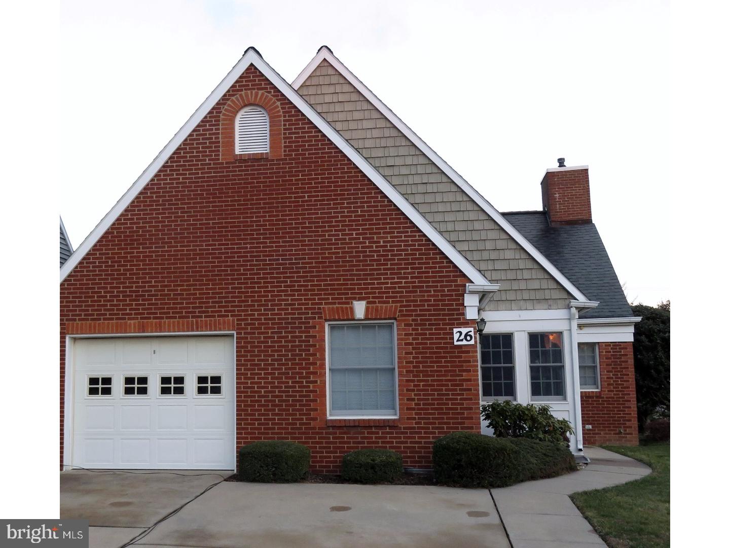 26 West Village Road Newark, DE 19713 - Photo 2 of 25 Garage