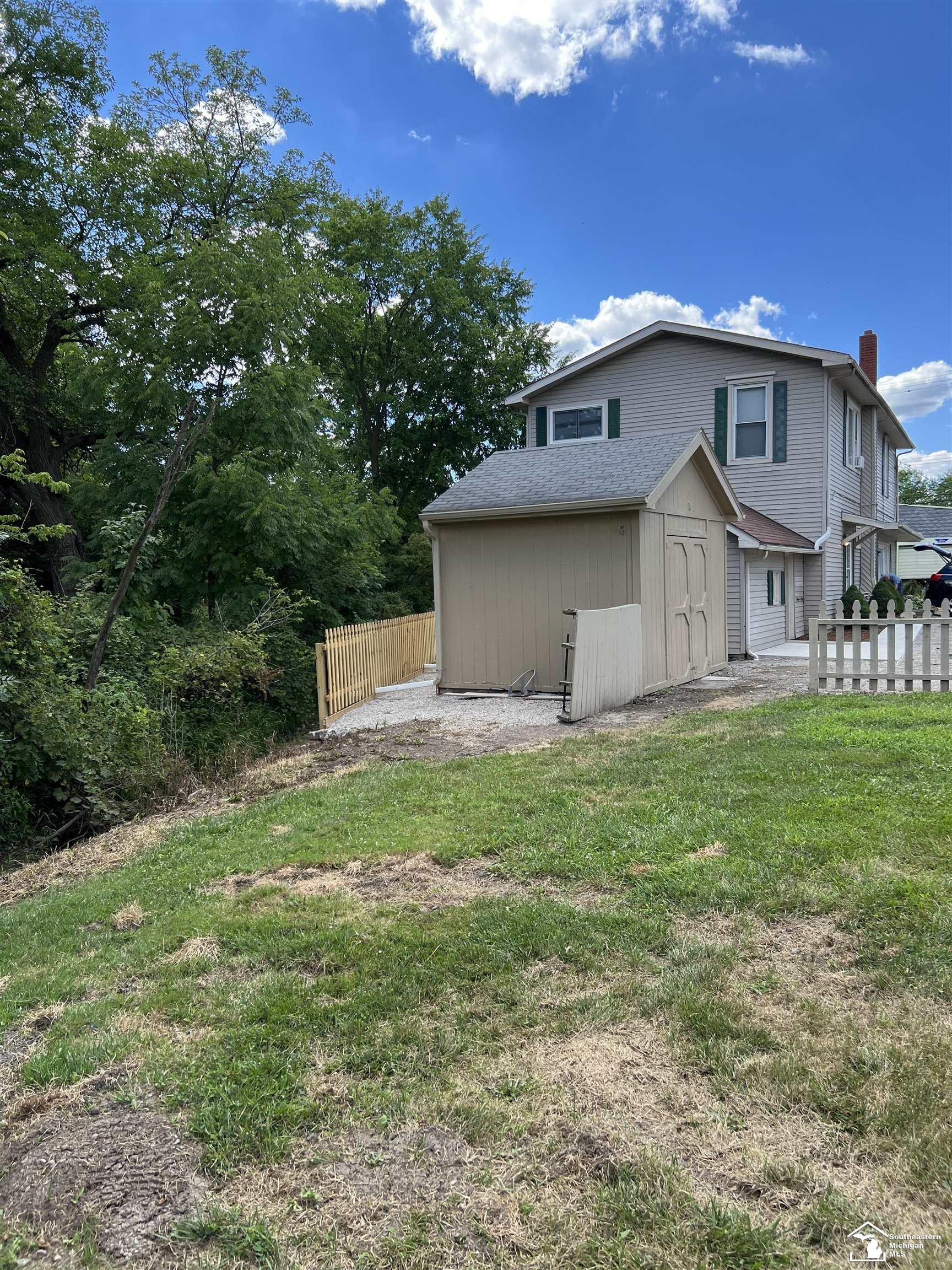 2025 Strasburg Road Monroe, MI 48161 - Photo 9 of 46 50086356-8.JPG
