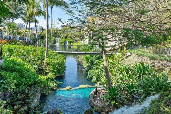 $1,700,000 | 6720 Southwest 88th Terrace, Pinecrest, FL 33156