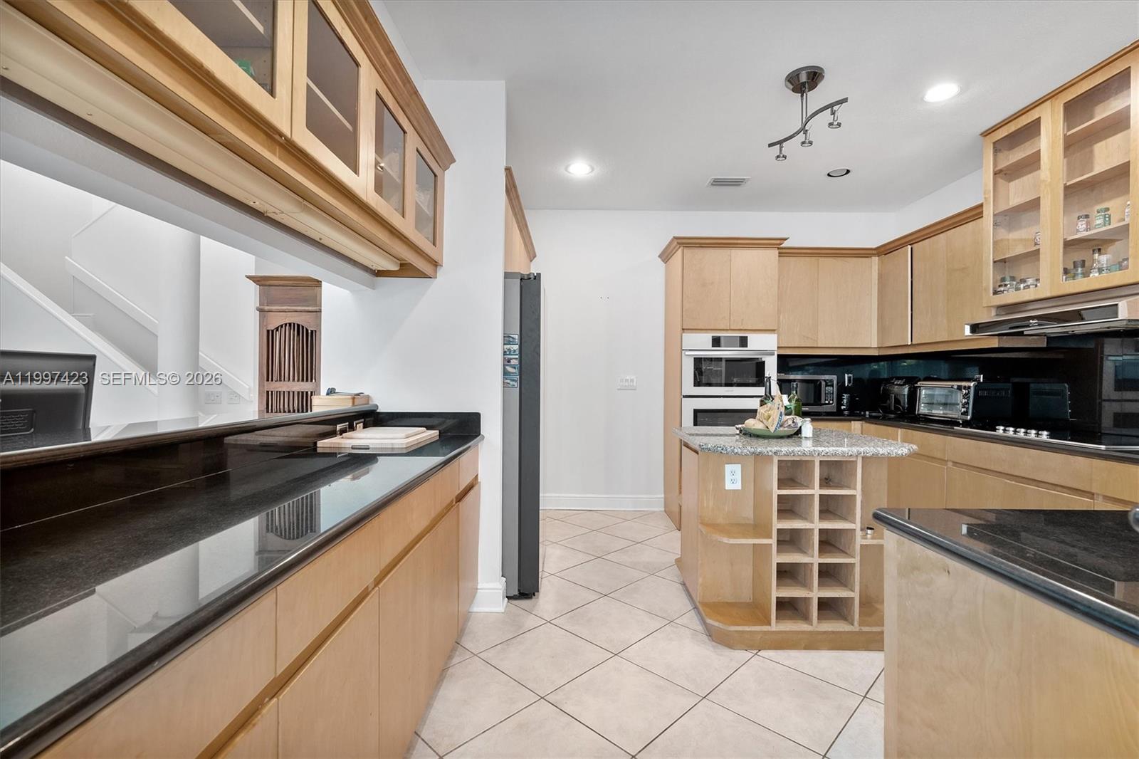 6720 Southwest 88th Terrace Pinecrest, FL 33156 - Photo 10 of 48