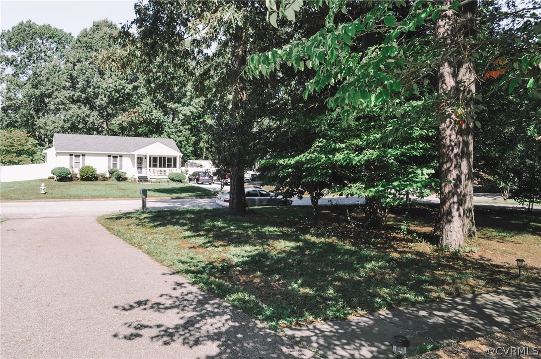 9811 Brenspark Road Chesterfield, VA 23832 - Photo 3 of 28 Gallery Image 3