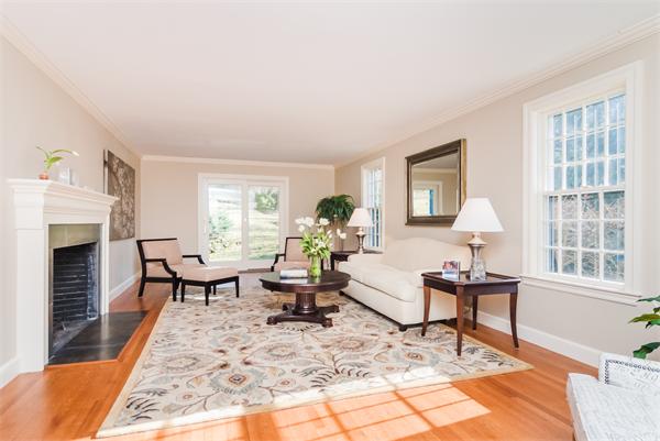 171 Crafts Road Brookline, MA 02467 - Photo 3 of 24 Gallery Image 3