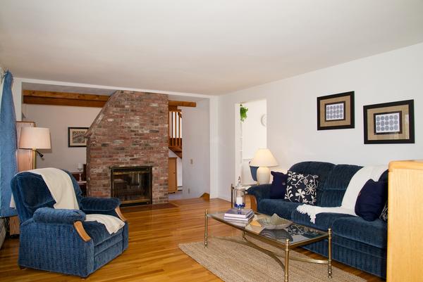 43 Margaret Road Hamilton, MA 01982 - Photo 6 of 24