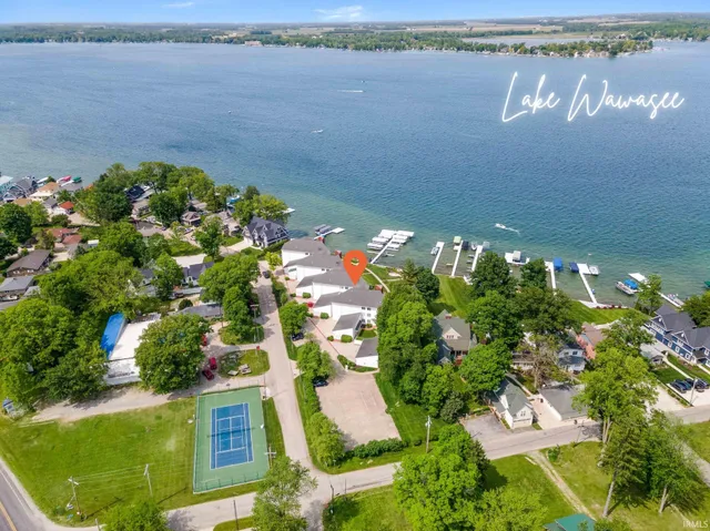 $729,000 | 10660 North Southshore Drive, Unit D3, Syracuse, IN 46567