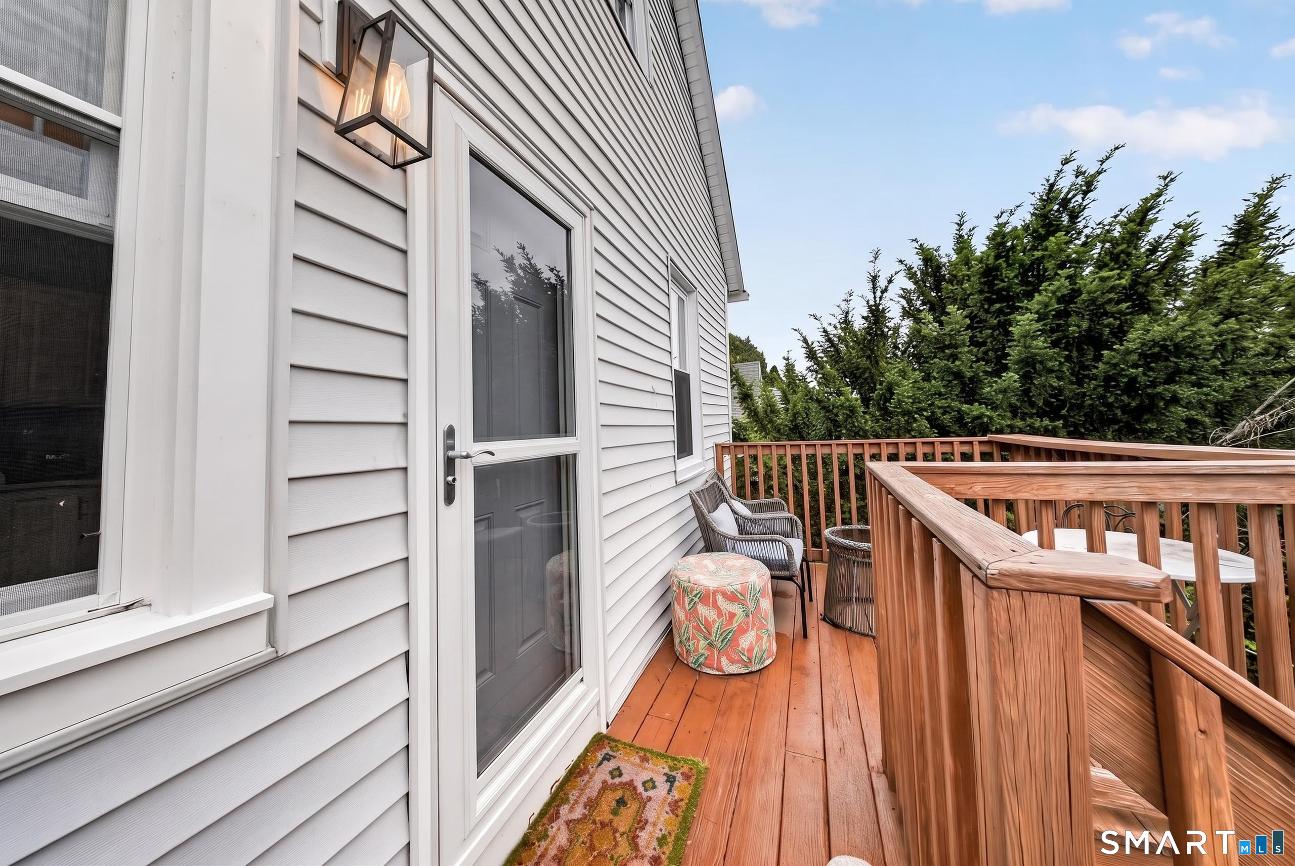 241 Old Stratfield Road Fairfield, CT 06825 - Photo 19 of 40