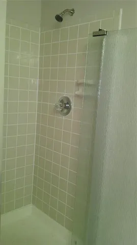 $1,750 | 14828 Winding Creek Court, Tampa, FL 33613