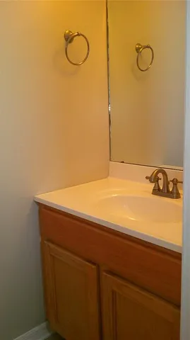 $1,750 | 14828 Winding Creek Court, Tampa, FL 33613