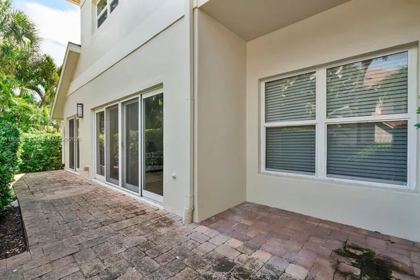 $975,000 | 4161 South Us Highway, Unit G2, Jupiter, FL 33477