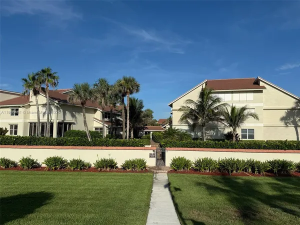 $975,000 | 4161 South Us Highway, Unit G2, Jupiter, FL 33477