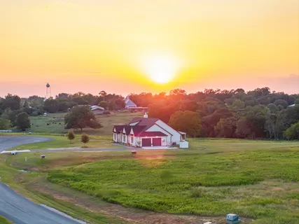 $924,800 | 10343 Sunny Mdw Drive, Chappell Hill, TX 77426