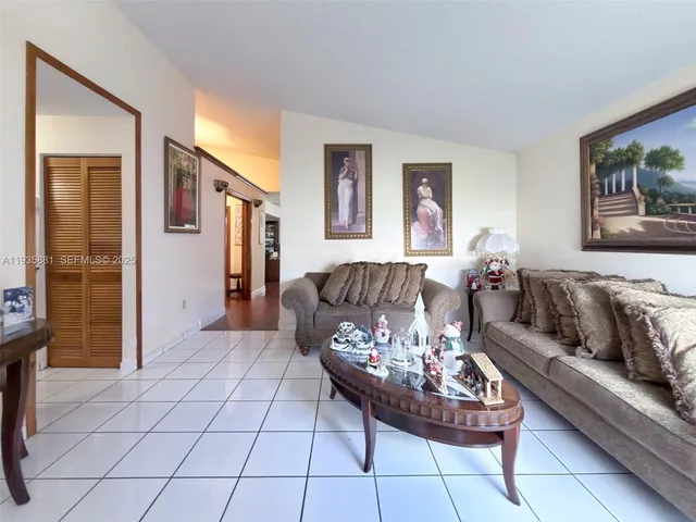 $675,000 | 14220 Southwest 53rd Street, Miami, FL 33175