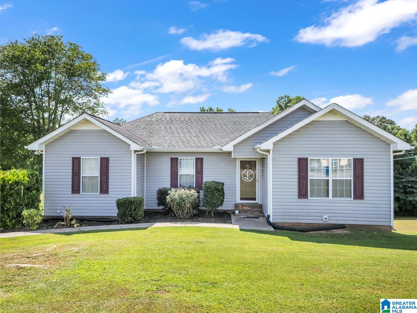 284 Deer Crossing Road Warrior, AL 35180 - Photo 3 of 31