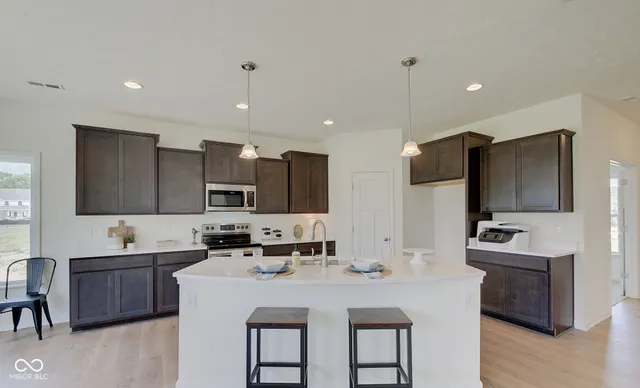 $400,000 | 10603 North Country View Way, Mooresville, IN 46158