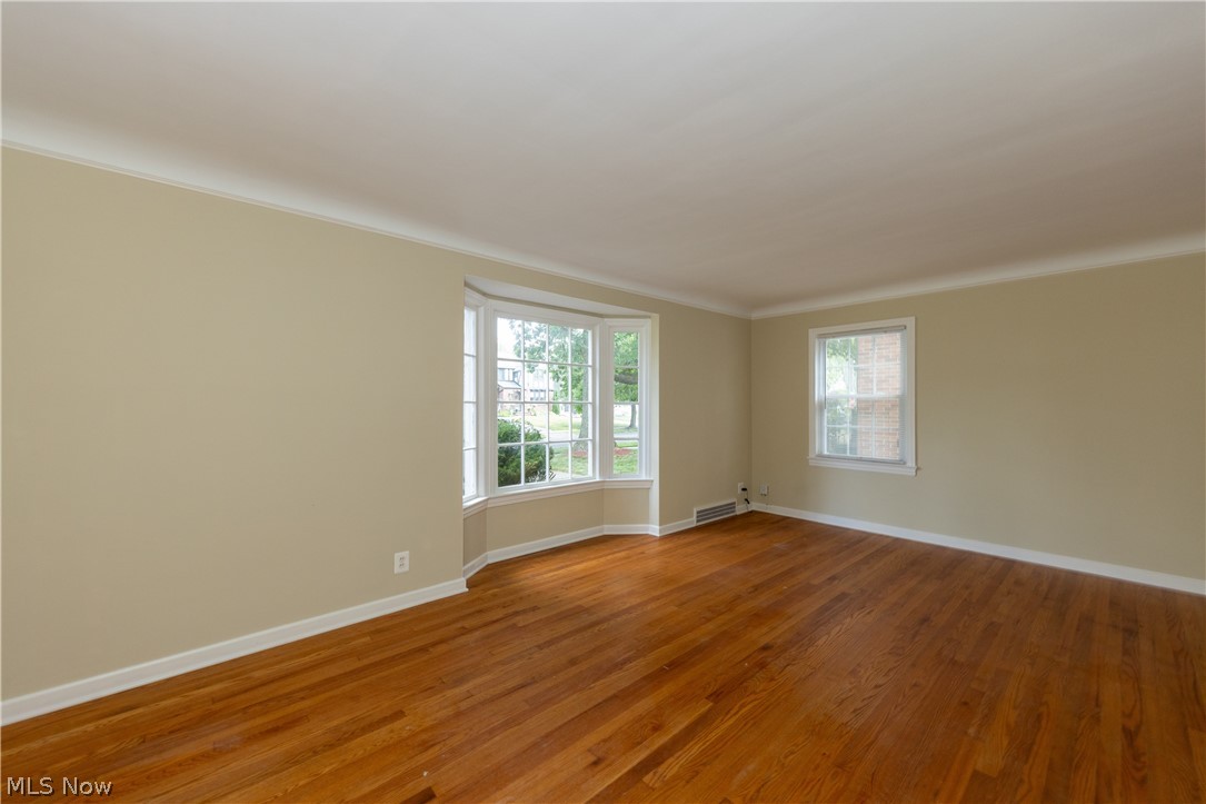 1908 Staunton Road Cleveland, OH 44118 - Photo 3 of 35 Gallery Image 3