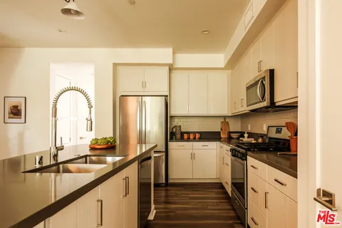 $825,000 | 14113 West Monroe Place, Van Nuys, CA 91405