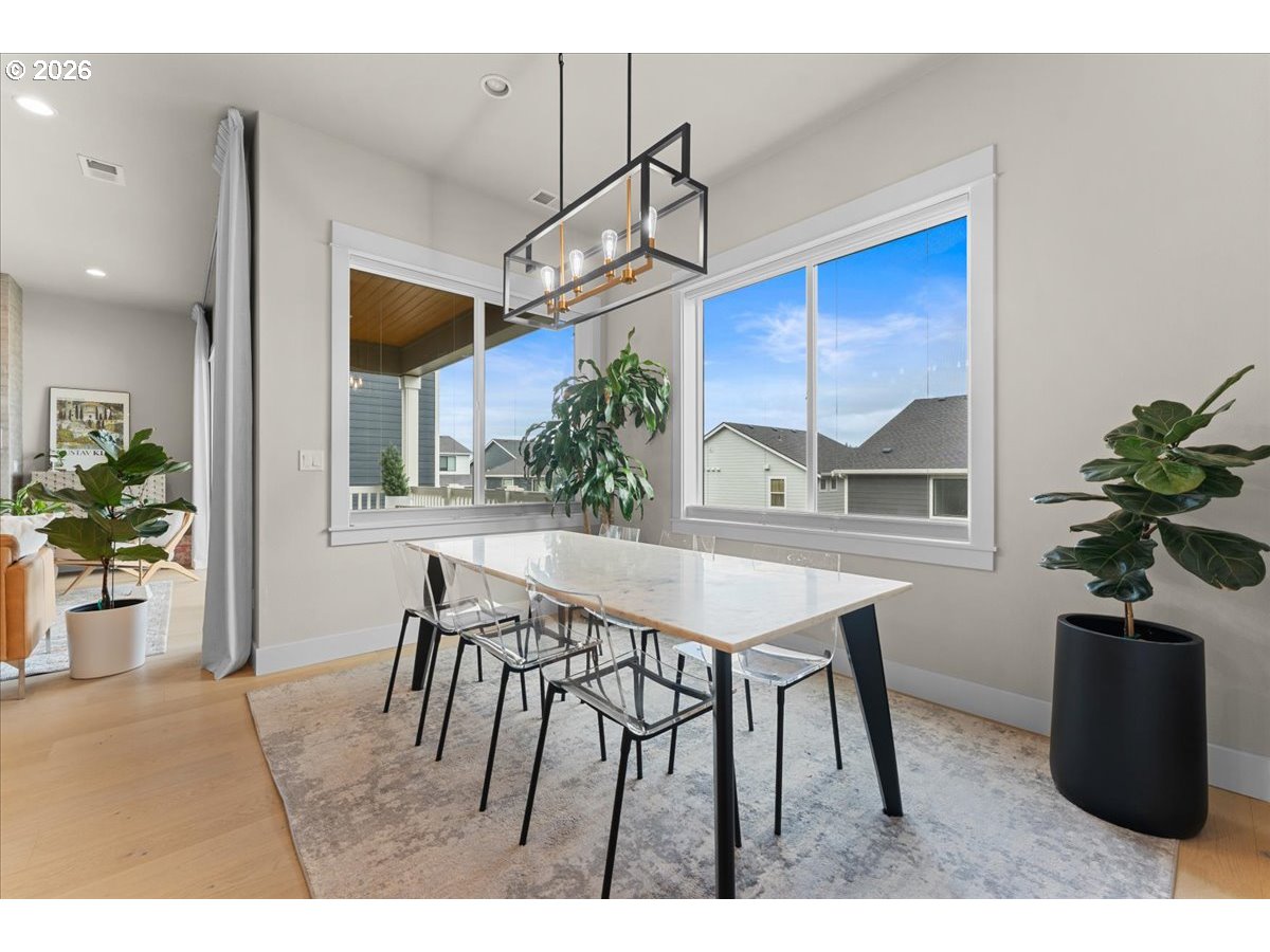 15651 Northwest Ridgeline Street Portland, OR 97229 - Photo 19 of 48 Living Room/Dining Room