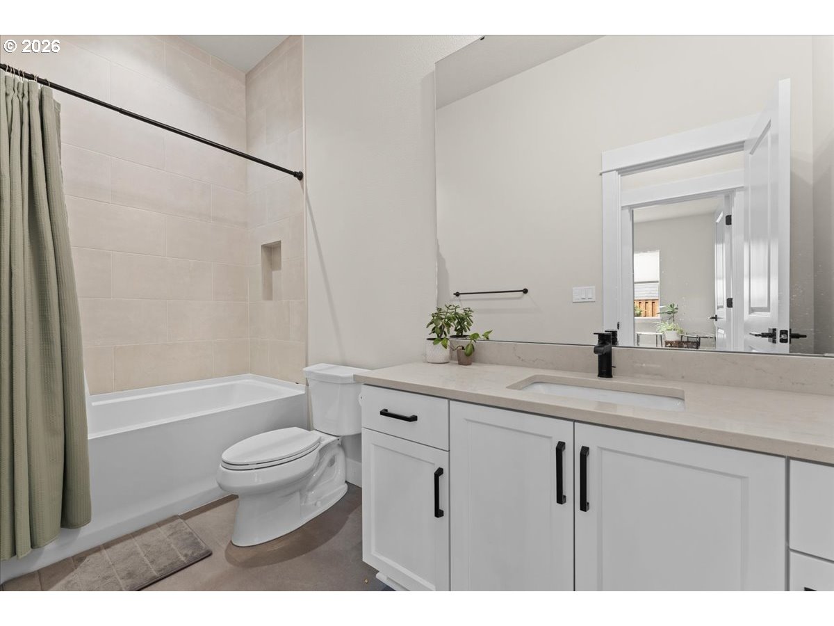 15651 Northwest Ridgeline Street Portland, OR 97229 - Photo 30 of 48 Bathroom