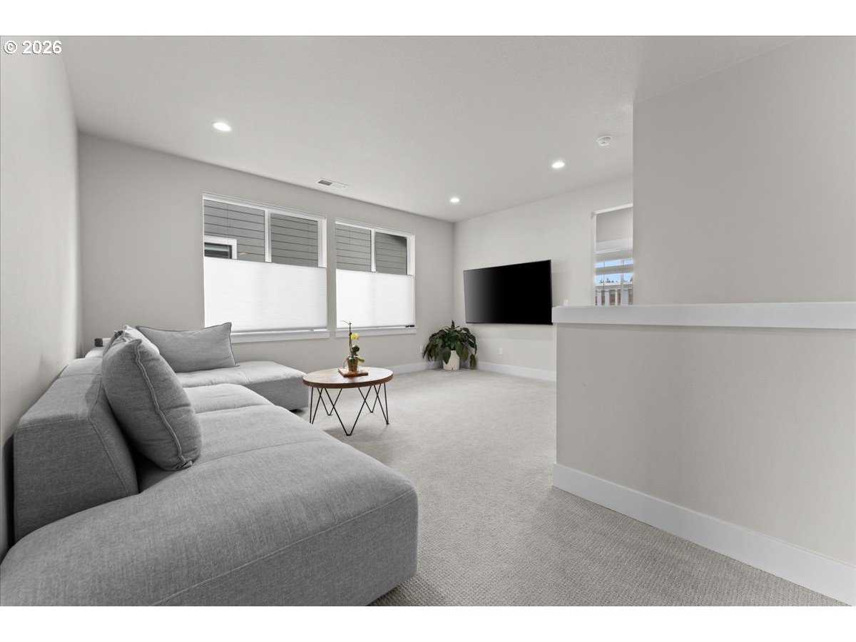 15651 Northwest Ridgeline Street Portland, OR 97229 - Photo 32 of 48 Family Room