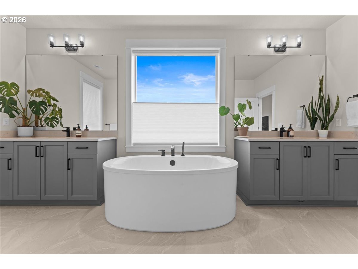 15651 Northwest Ridgeline Street Portland, OR 97229 - Photo 37 of 48 Bathroom